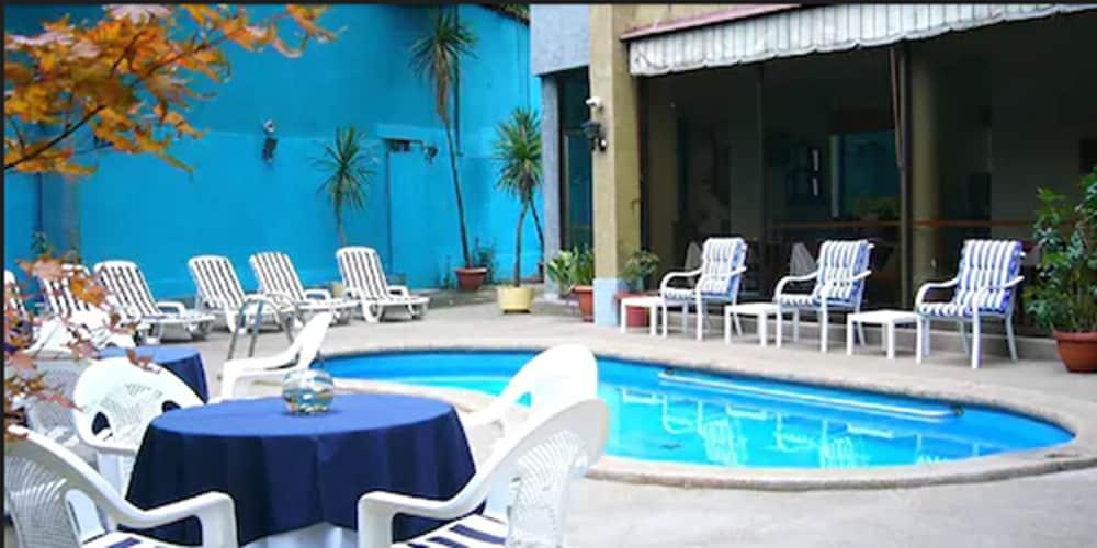 Hotel Alcala Del Rio Santiago Exterior photo